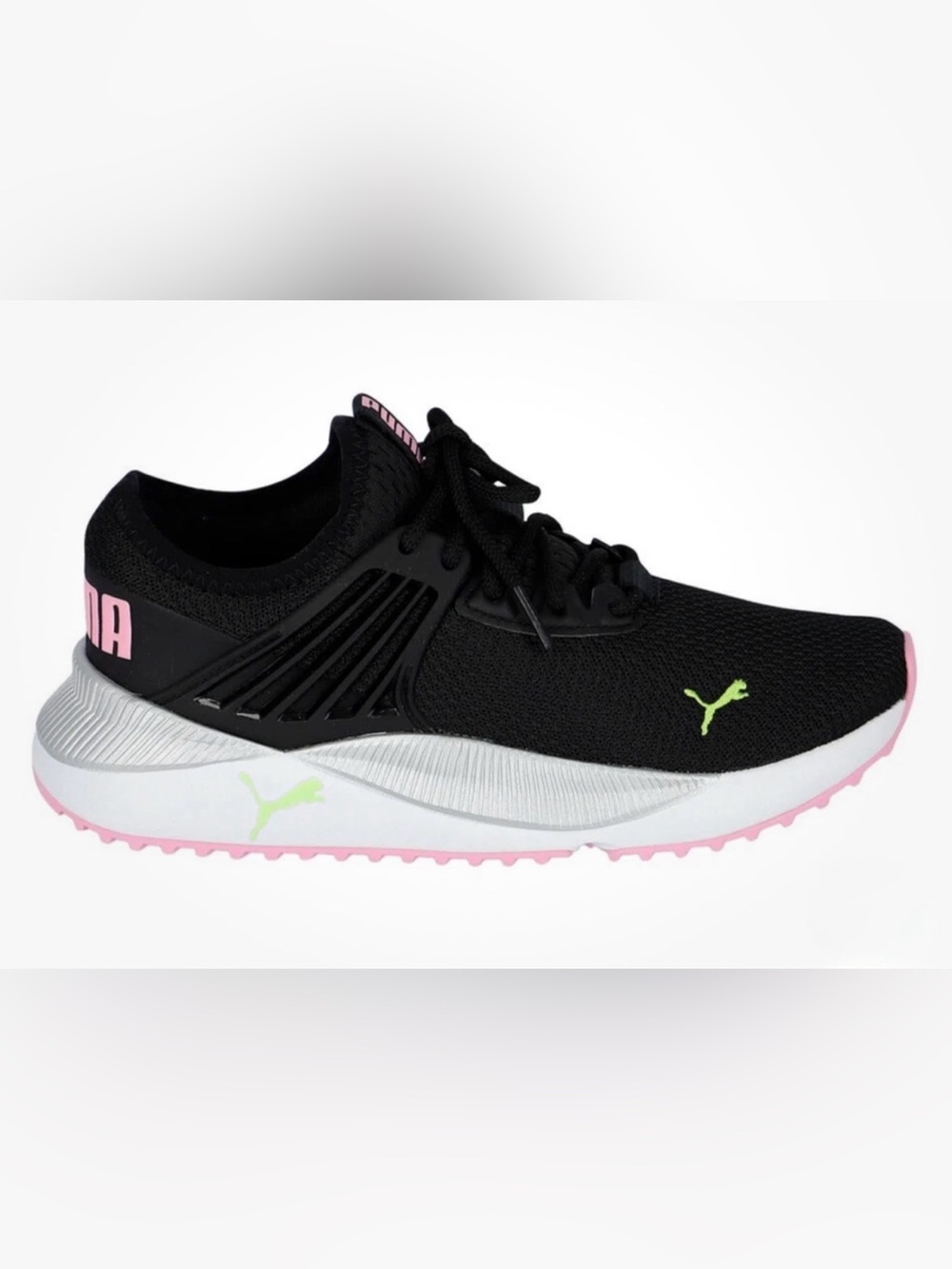 Puma Big Girl Pacer Future sneakers in black with pink accents NIB 6